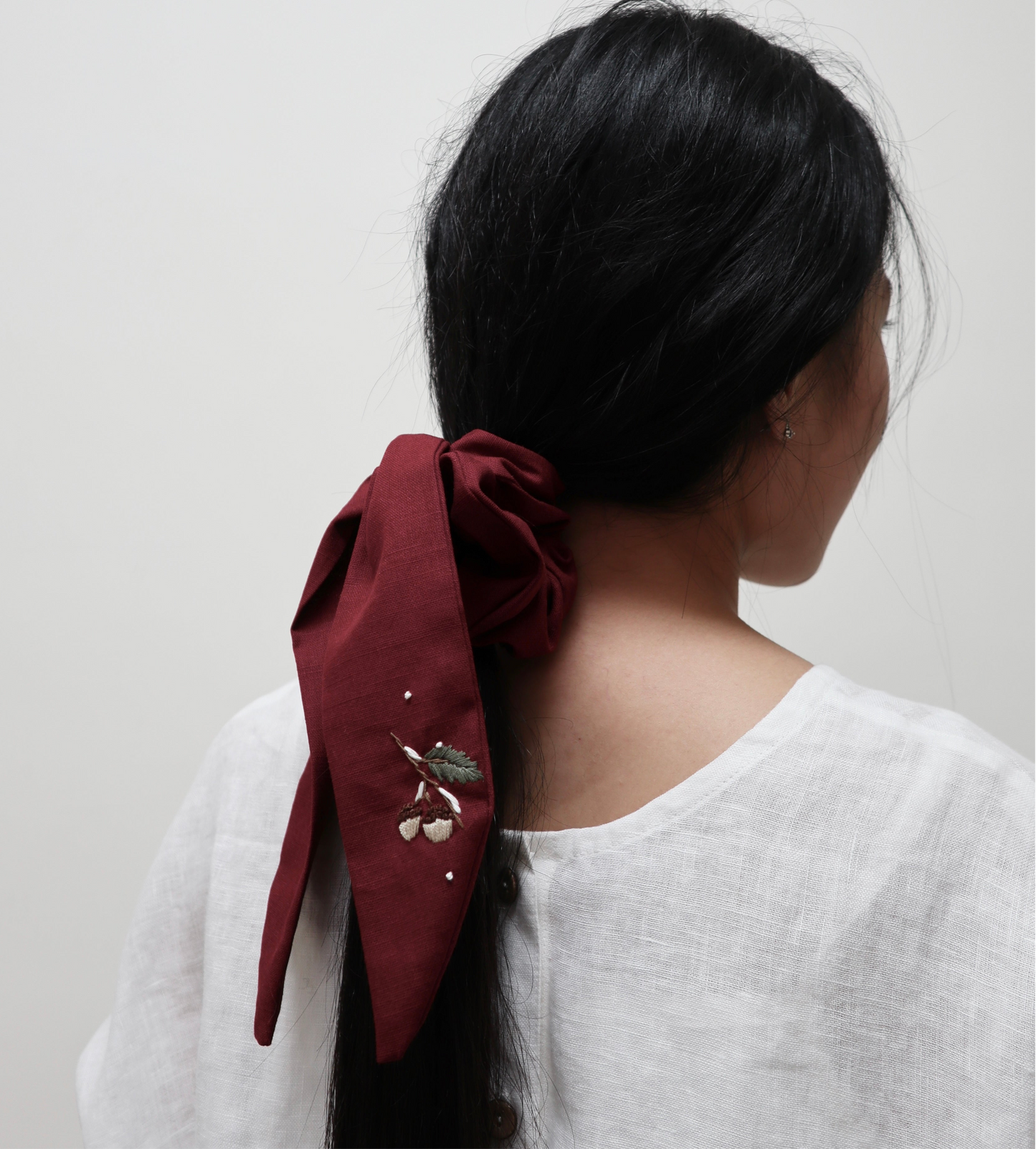 小花束手刺繡長尾髮圈/鬆緊髮圈