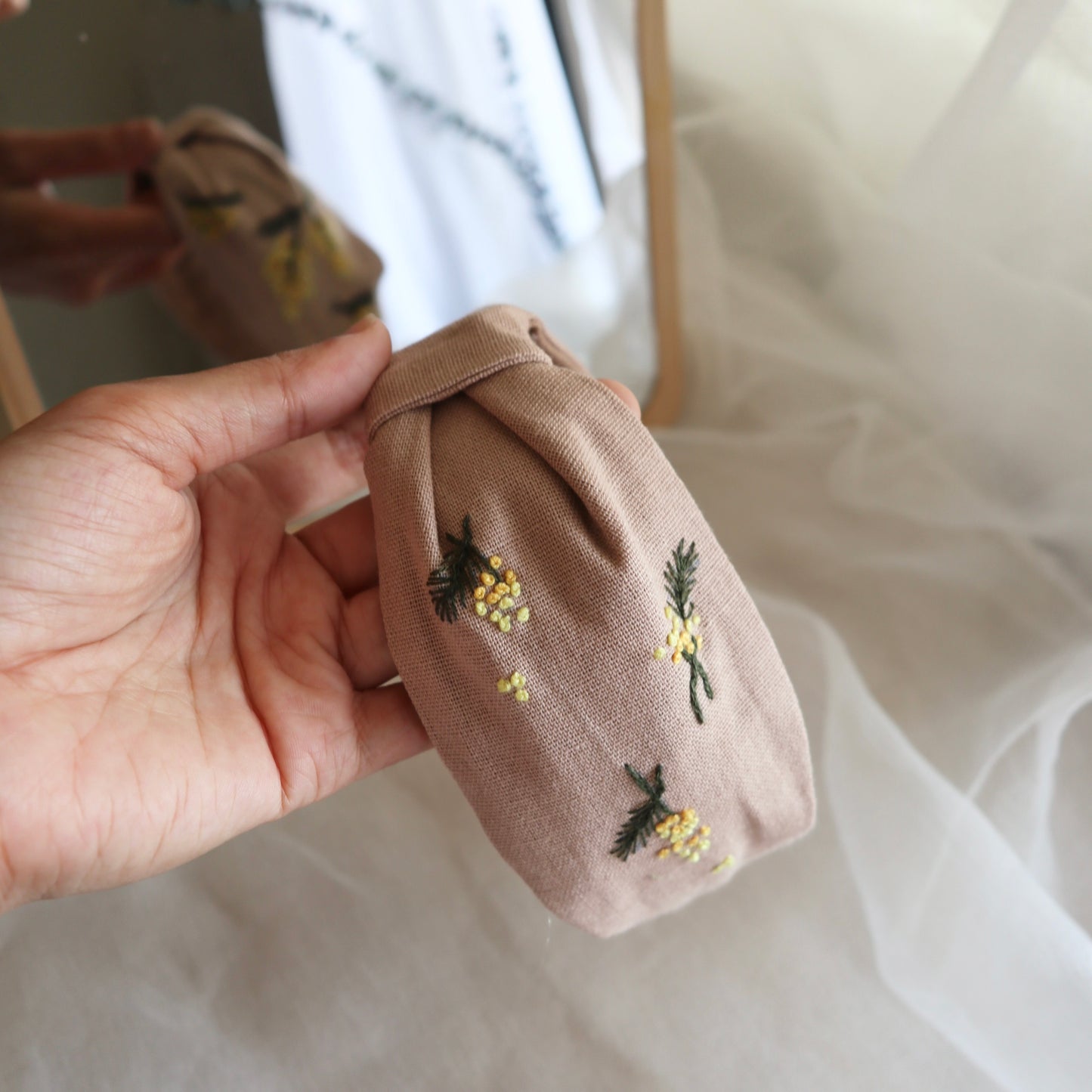 Mimosa金合歡手刺繡髮箍|兩邊刺繡不同