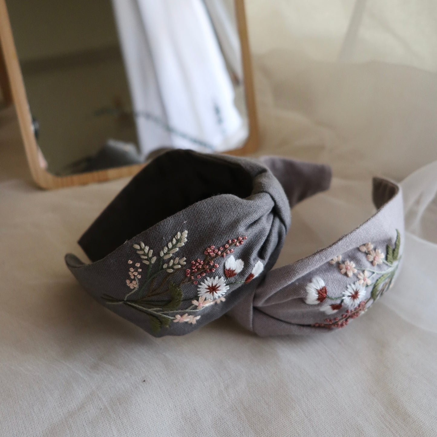 一束花手刺繡髮箍|兩邊刺繡不同