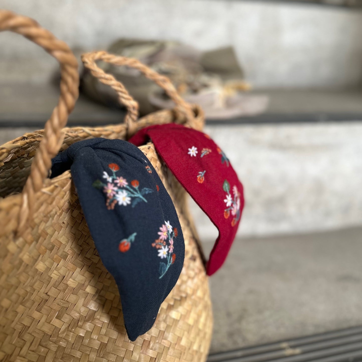 小花手刺繡髮箍|兩邊刺繡一樣