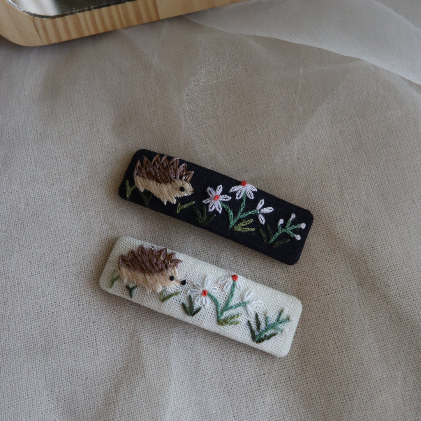 小刺蝟手刺繡髮夾/BB髮夾