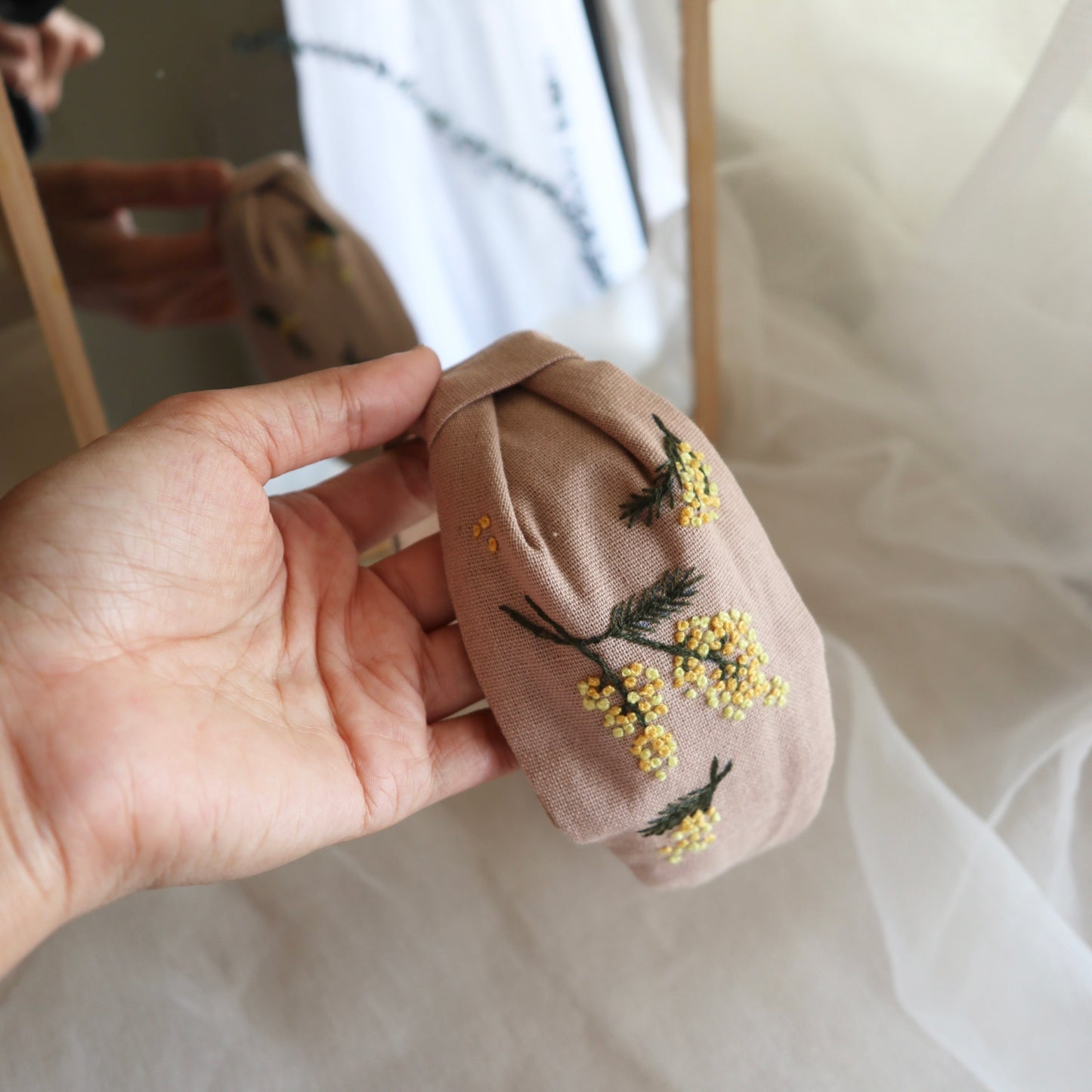 Mimosa金合歡手刺繡髮箍|兩邊刺繡不同