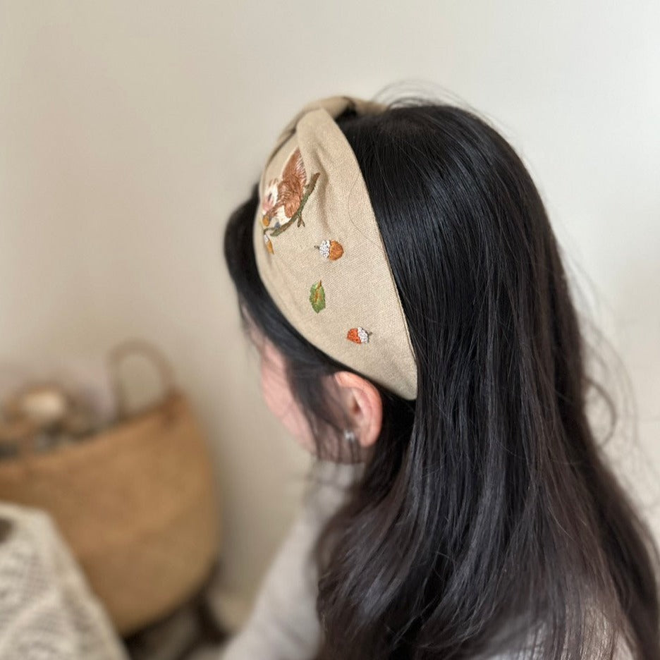 小松鼠手刺繡髮箍/兩邊刺繡不同