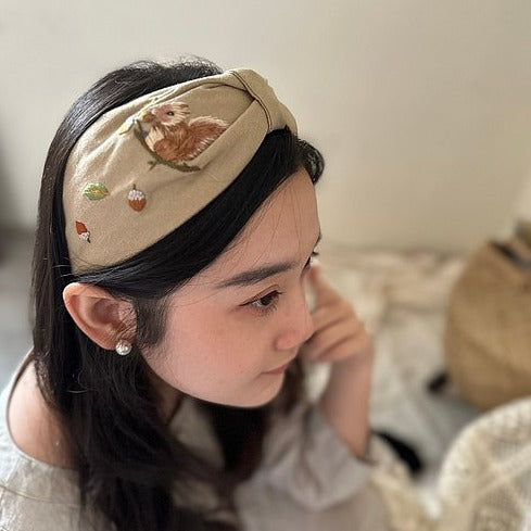 小松鼠手刺繡髮箍/兩邊刺繡不同