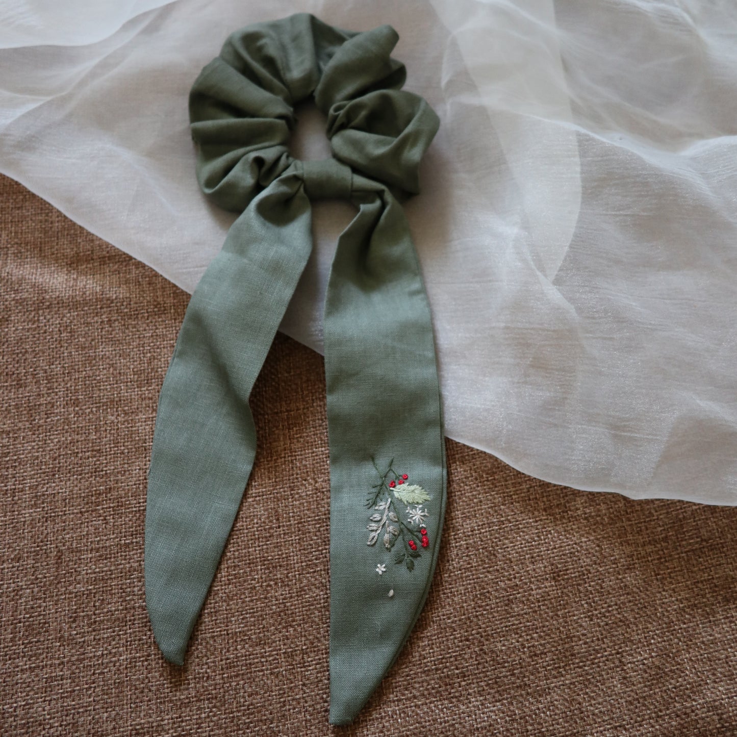 小花束手刺繡長尾髮圈/鬆緊髮圈