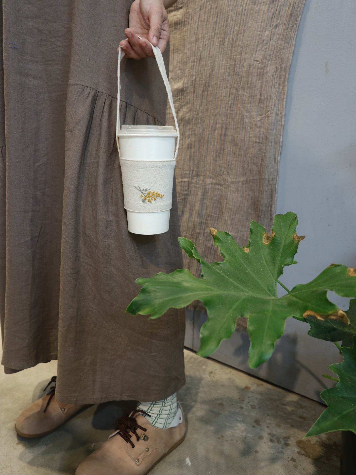 Mimosa金合歡手刺繡飲料袋/杯袋/可收納