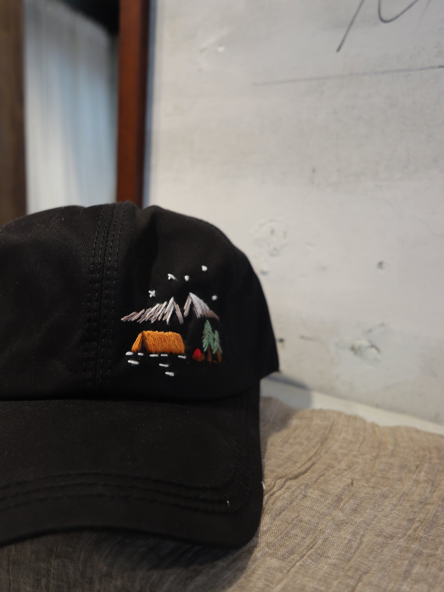 露營區手刺繡棒球帽|Basic Version