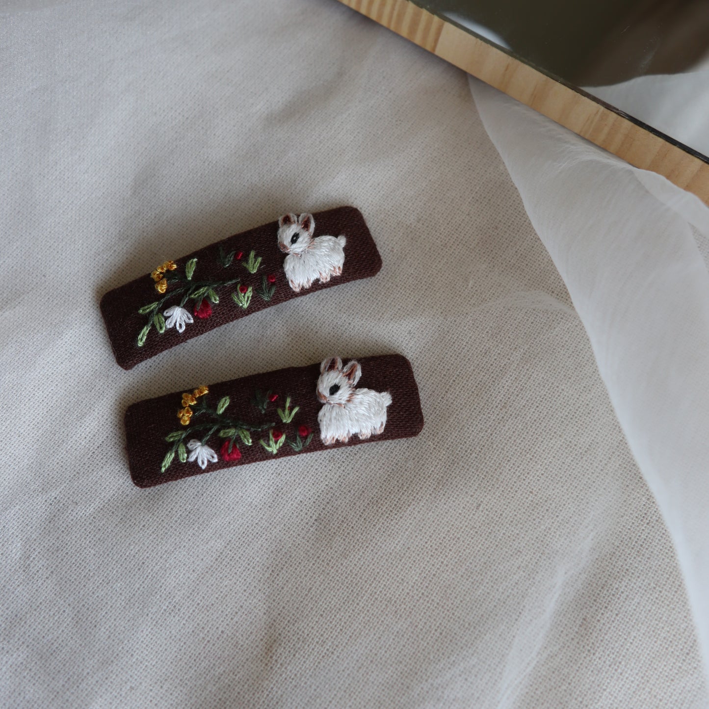 兔子手刺繡髮夾/BB髮夾