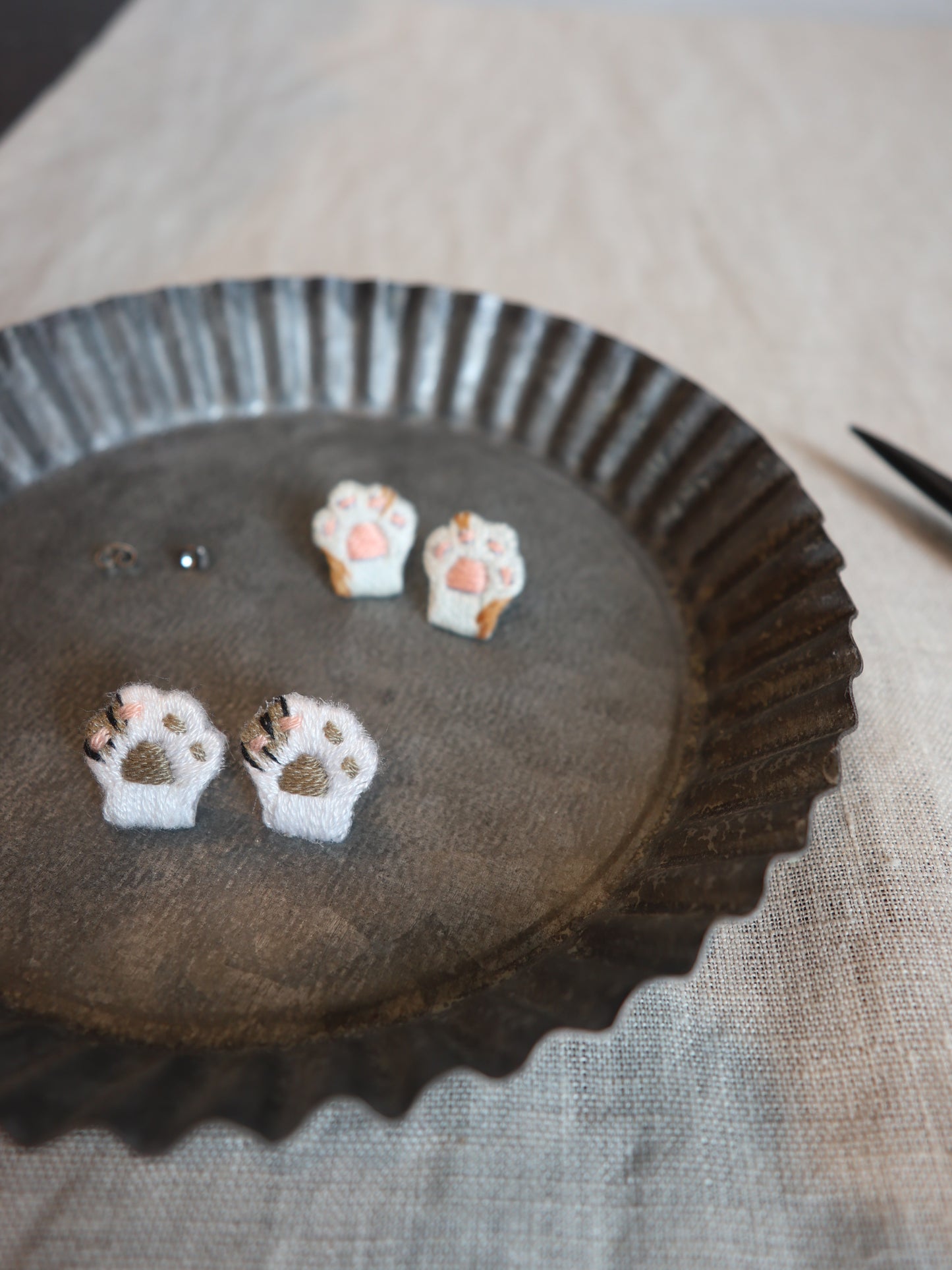 貓爪刺繡耳環|耳針|耳夾