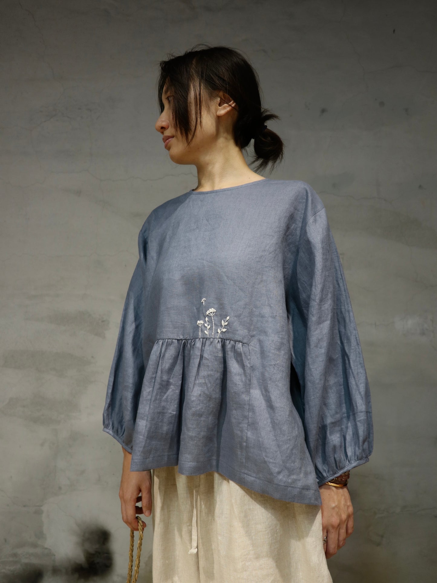 蒲公英圓領蓬蓬亞麻上衣|青藍色