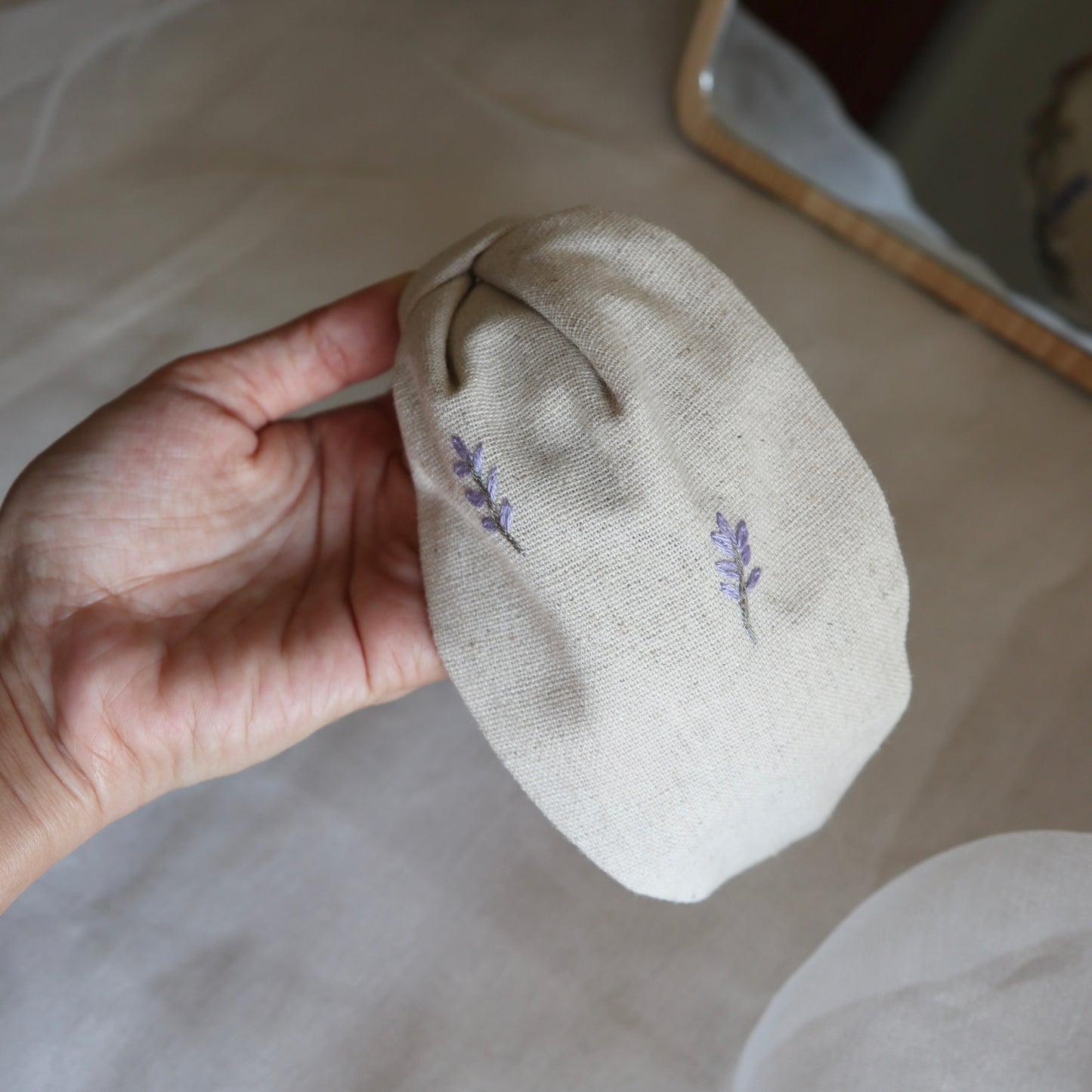 小花園手刺繡髮箍|兩邊刺繡不同