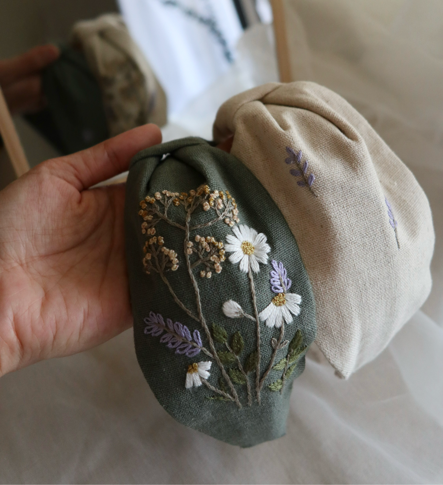 小花園手刺繡髮箍|兩邊刺繡不同