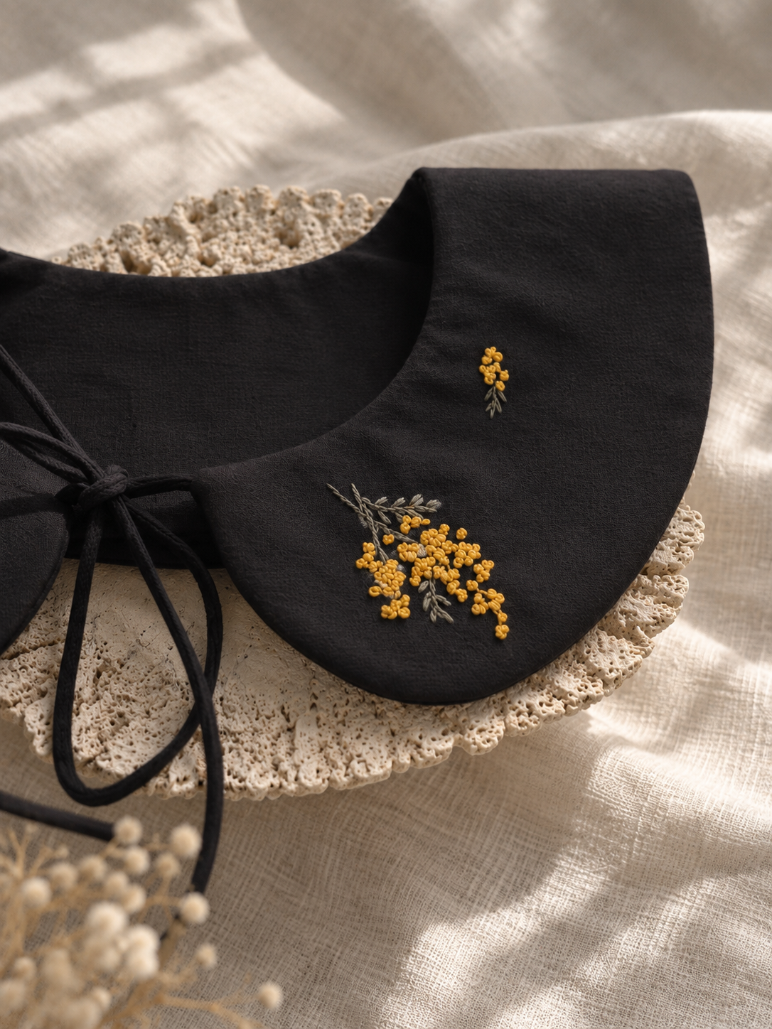 金合歡手刺繡彼得潘領片｜小孩款 Little Mimosa Peter Pan Collar