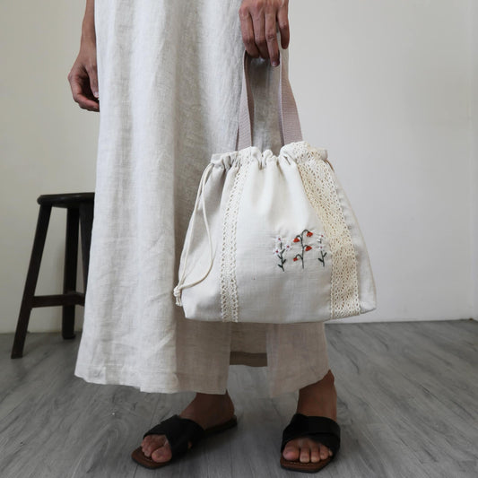 小花手刺繡束口手提袋/米色 Drawstring Handbag