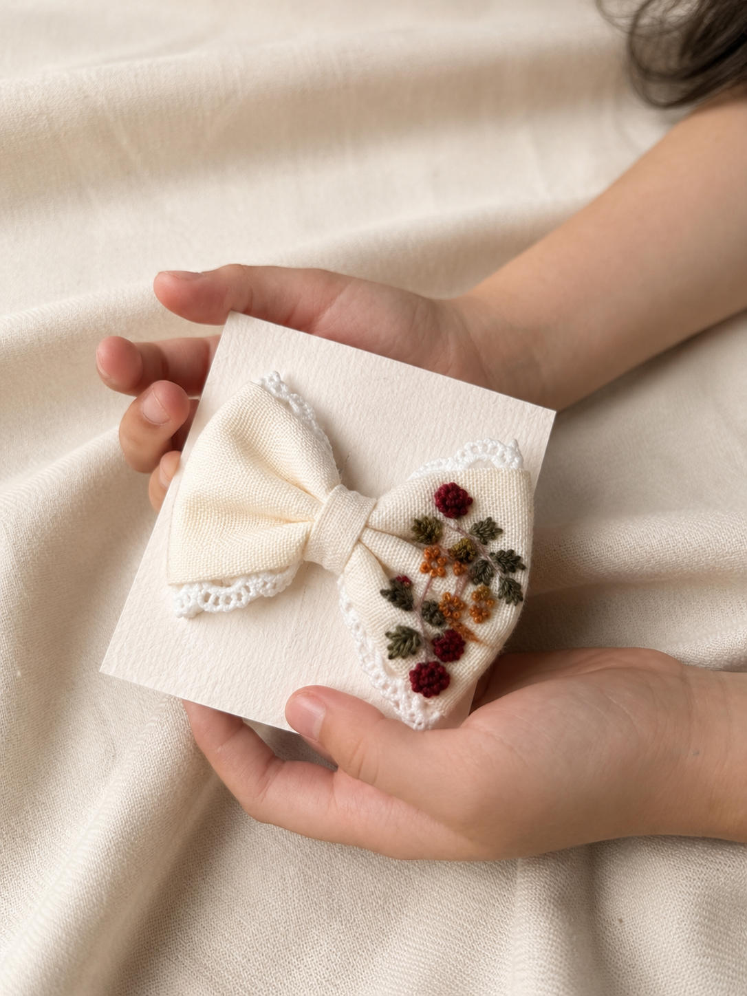 秋花刺繡蝴蝶結髮夾 Autumn Blooms Embroidered Bow Clip