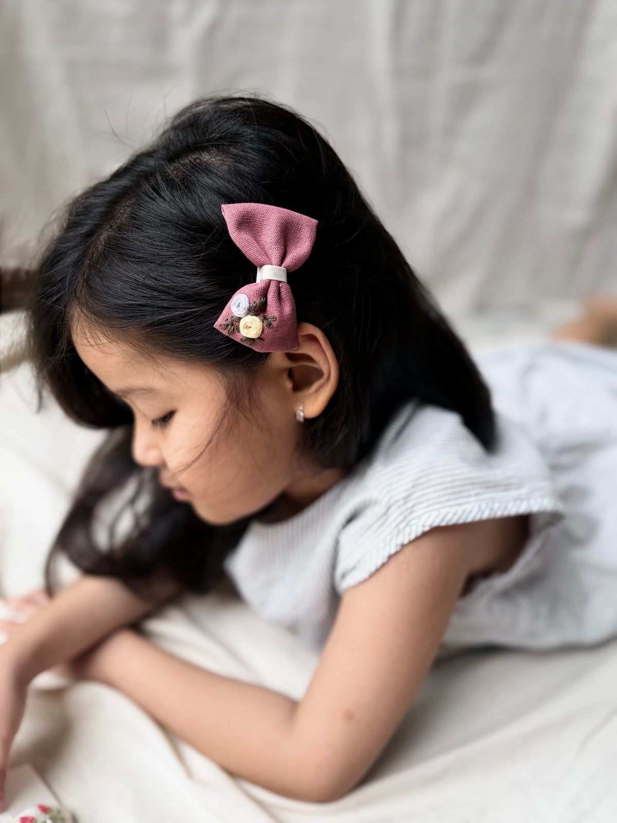 玫瑰花刺繡蝴蝶結髮夾 Little Rose Embroidered Bow Clip