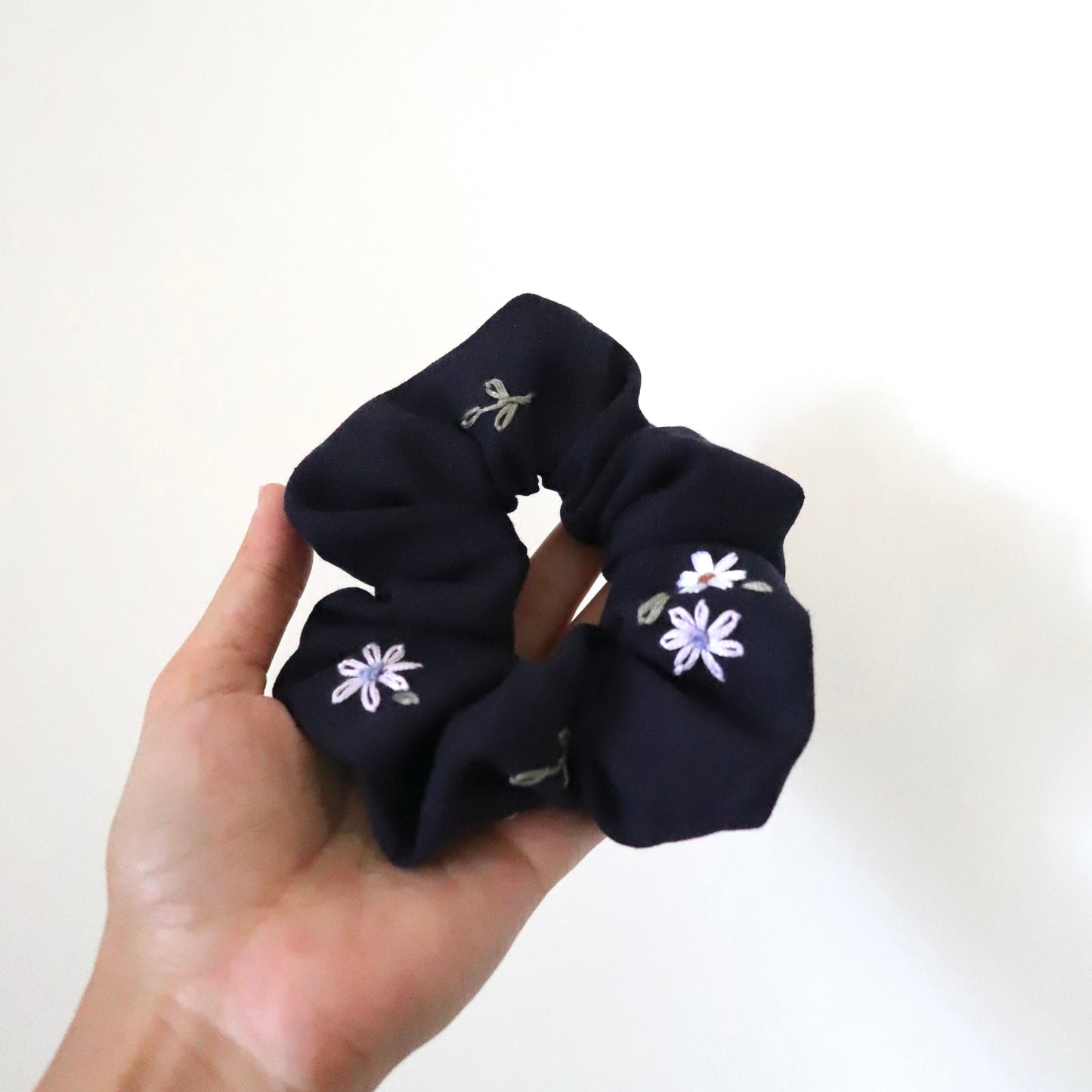 新品|小花手刺繡髮圈|鬆緊髮圈Scrunchies