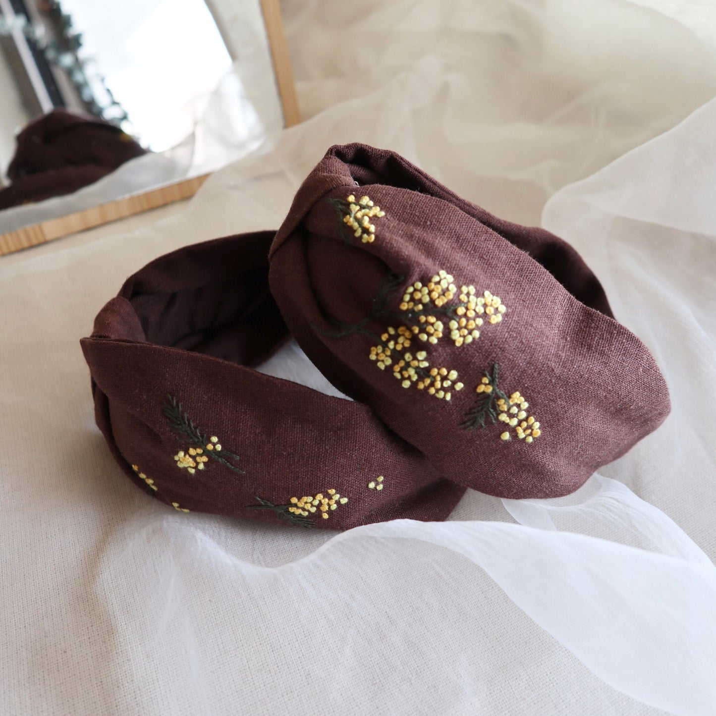 Mimosa金合歡手刺繡髮箍｜兩邊刺繡不同