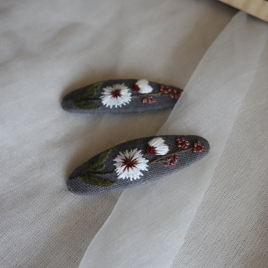 一束花手刺繡髮夾/BB髮夾