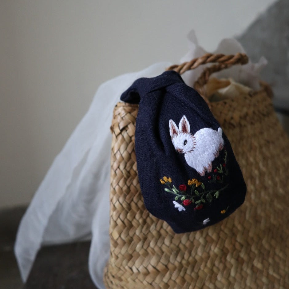 兔子手刺繡髮箍/兩邊刺繡不同