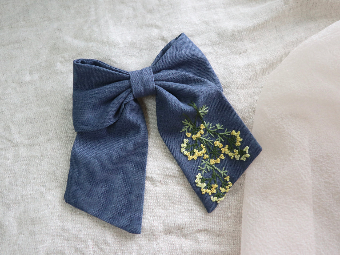 花卉手刺繡蝴蝶結髮飾