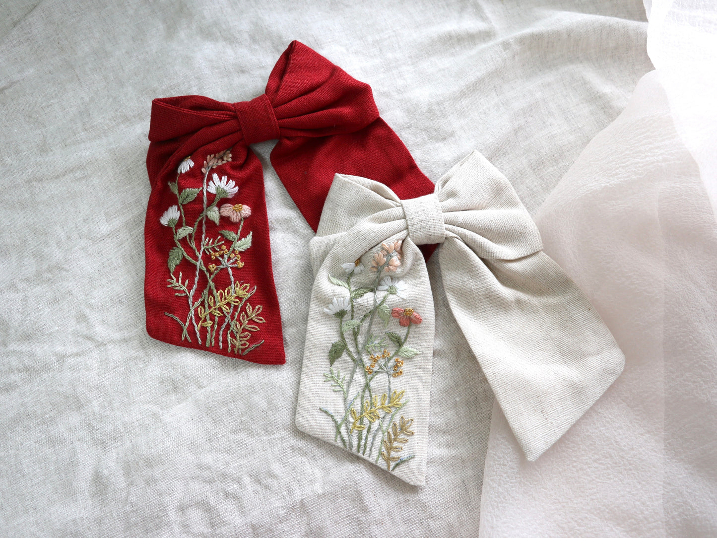 花卉手刺繡蝴蝶結髮飾