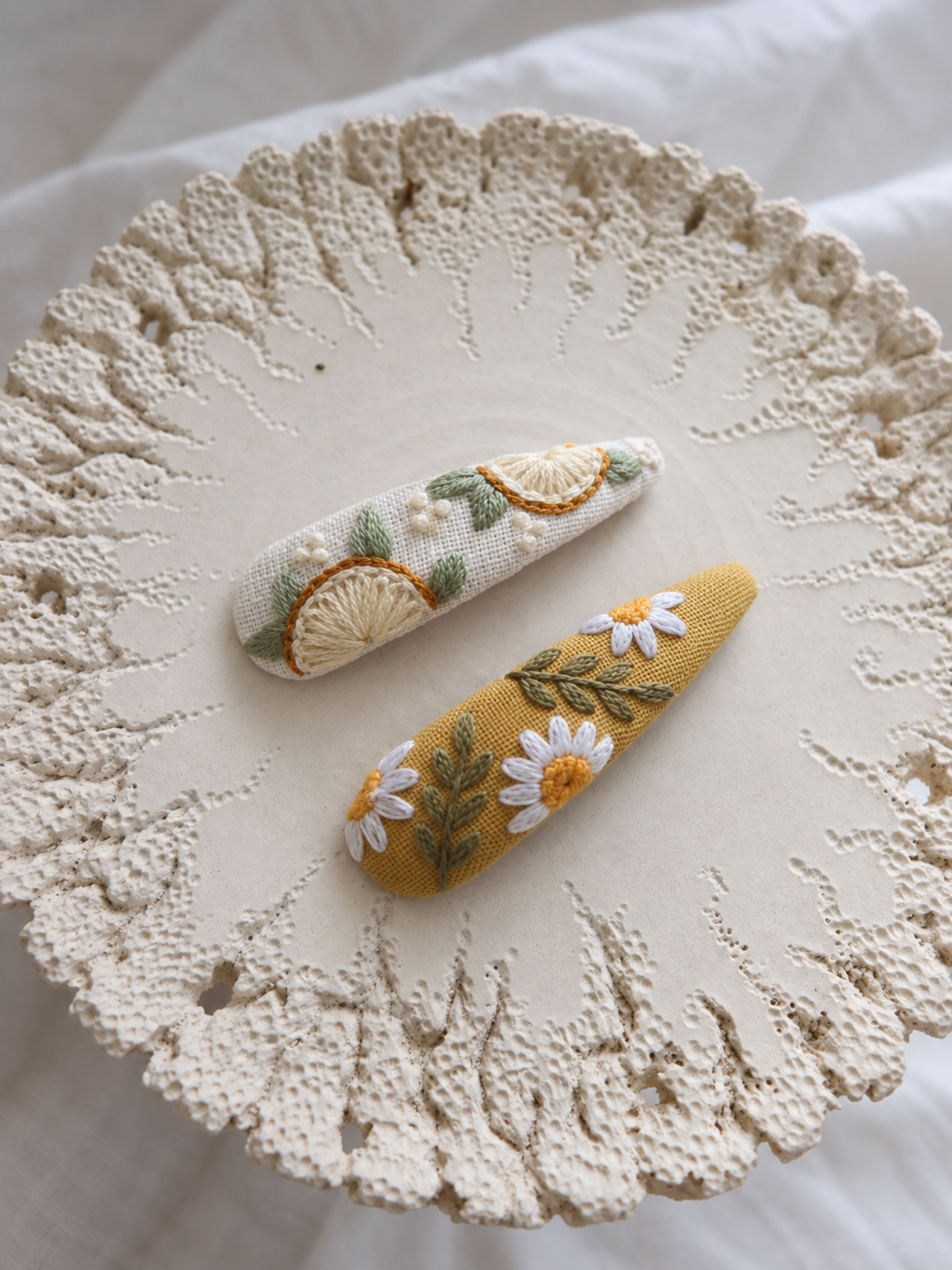 花間刺繡BB髮夾 Among the Flowers Hairclip