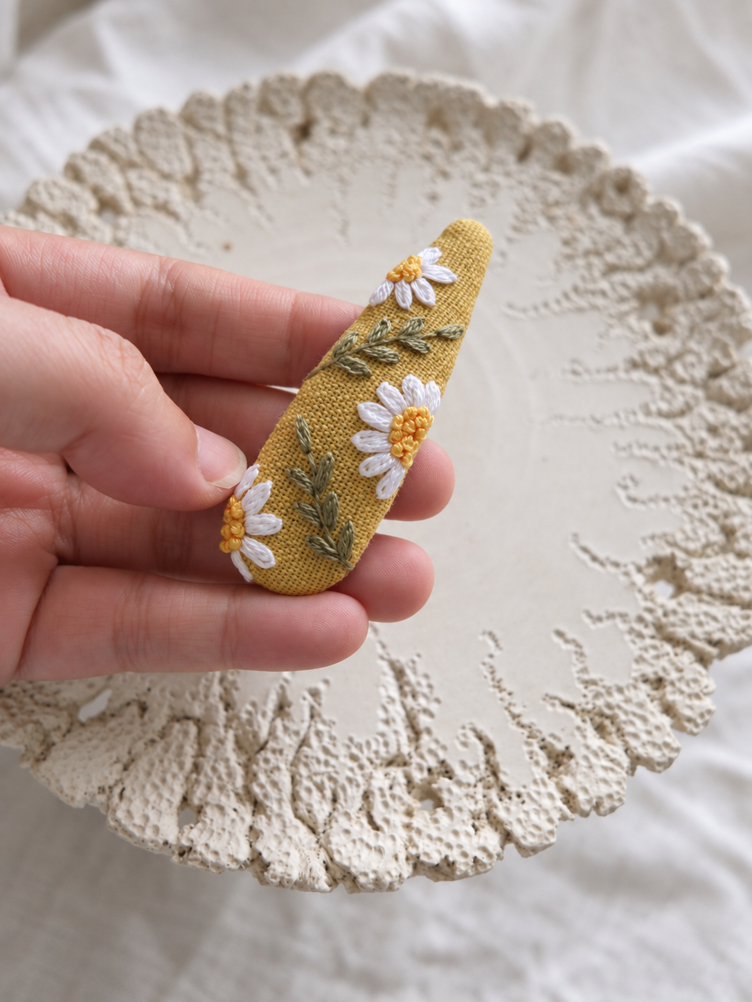 花間刺繡BB髮夾 Among the Flowers Hairclip