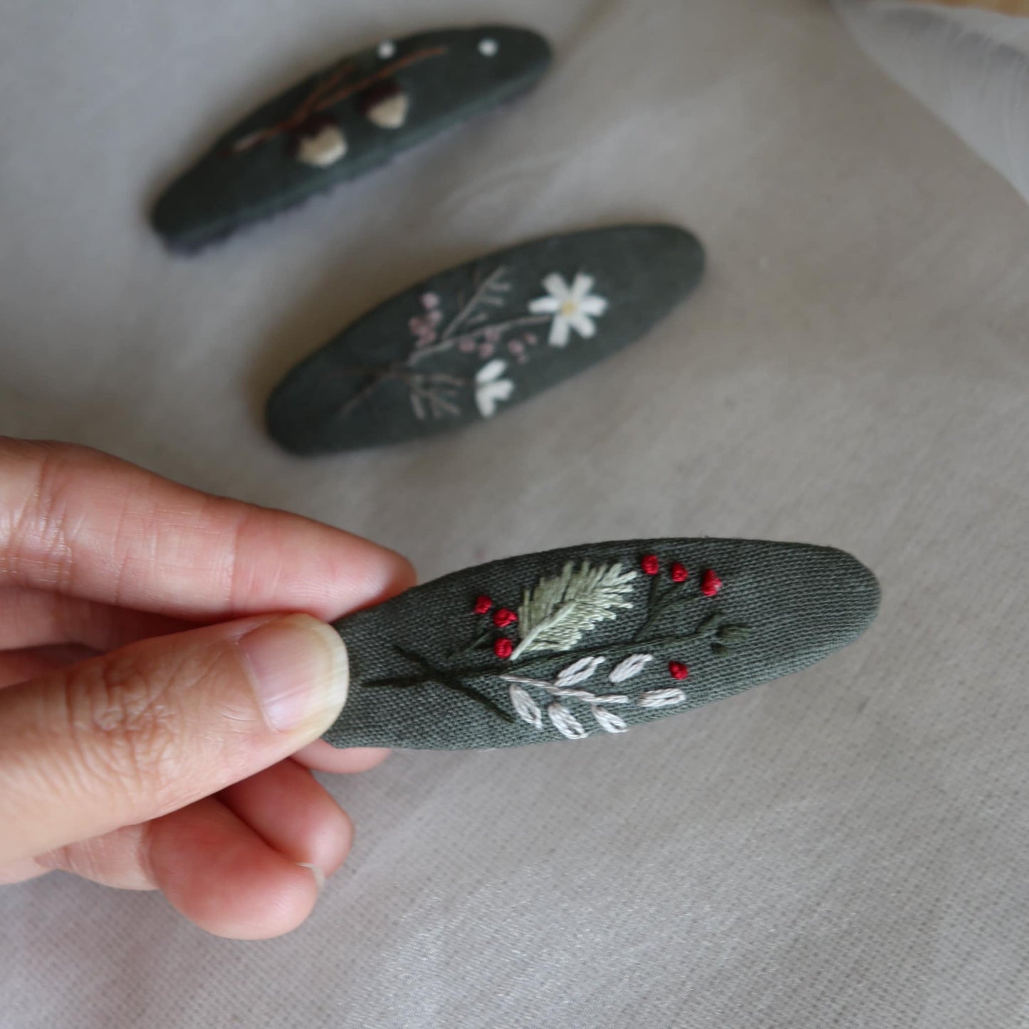 一束花手刺繡髮夾/BB髮夾